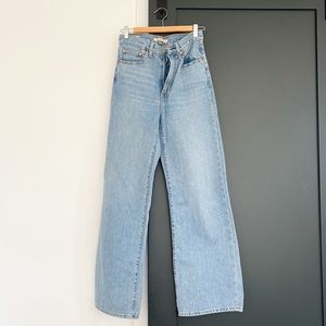 Levi’s Ribcage Wide Leg size 27